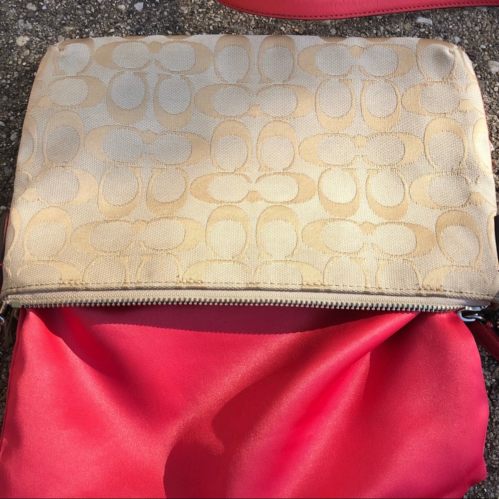 Coach Authentic Crossbody Pink And Tan Gem